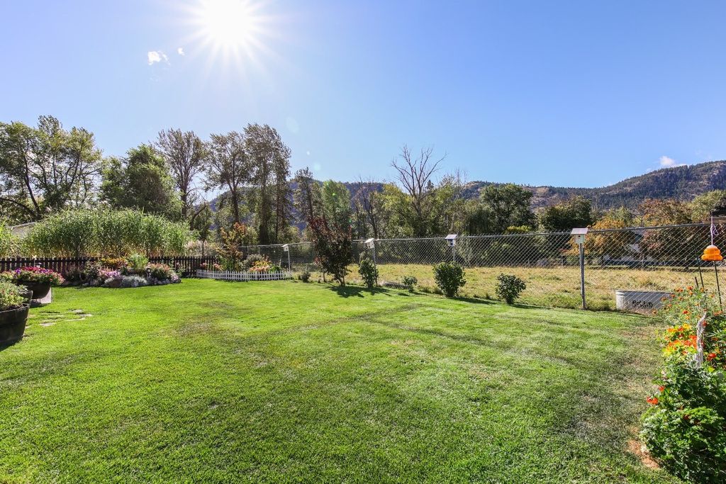 listing image 16510885977749797313