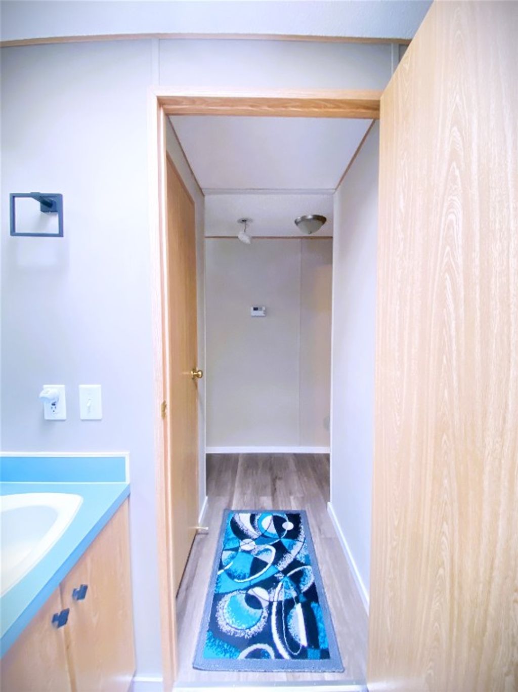 listing image 16511023035223564296