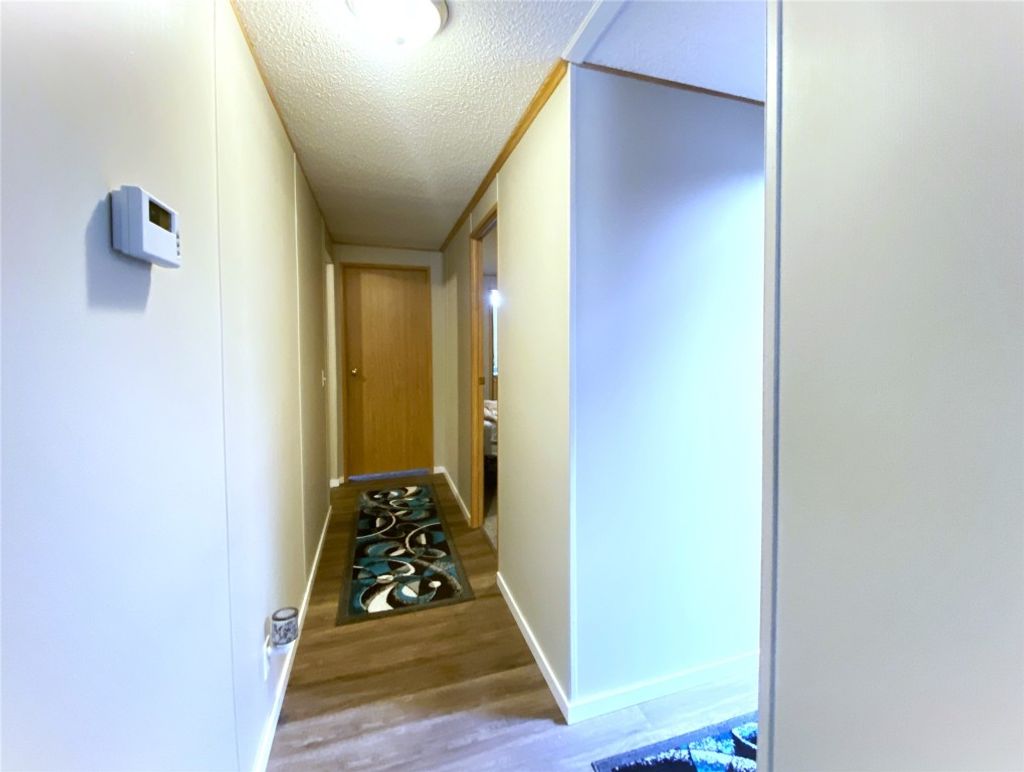 listing image 16517406290549612266