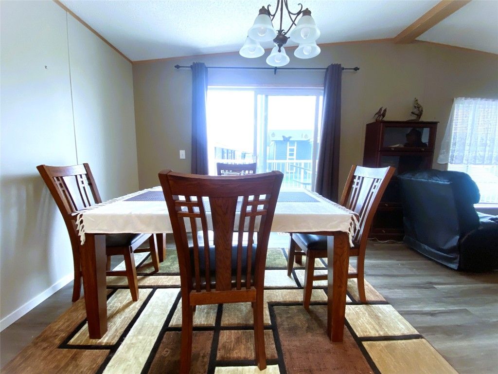 listing image 16516248130278503886