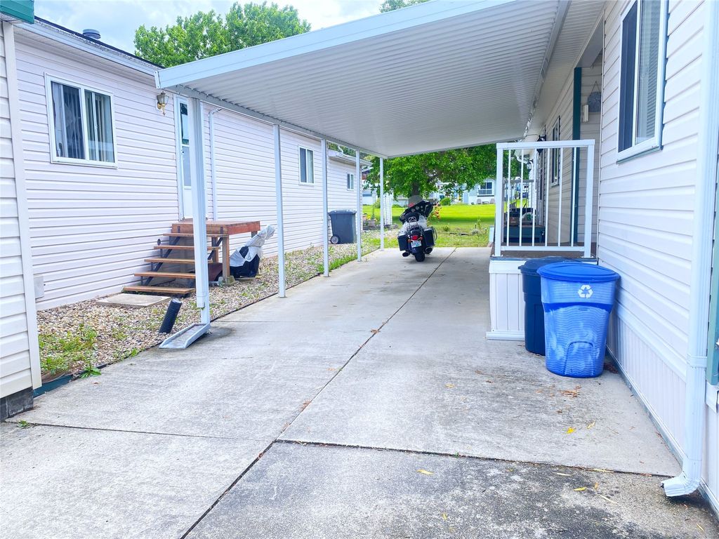 listing image 16511283751438866742