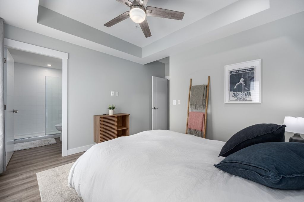 listing image 16512030331888177075