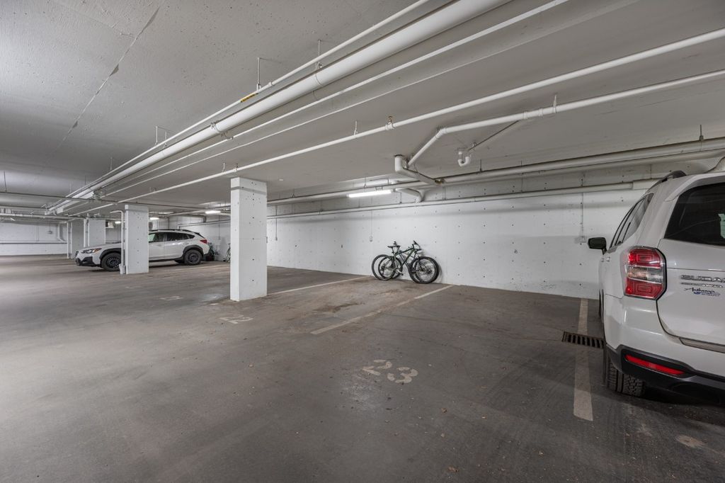 listing image 16510355876449948962