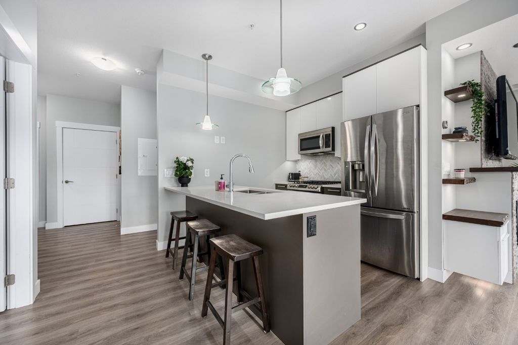 listing image 16511481897372633174