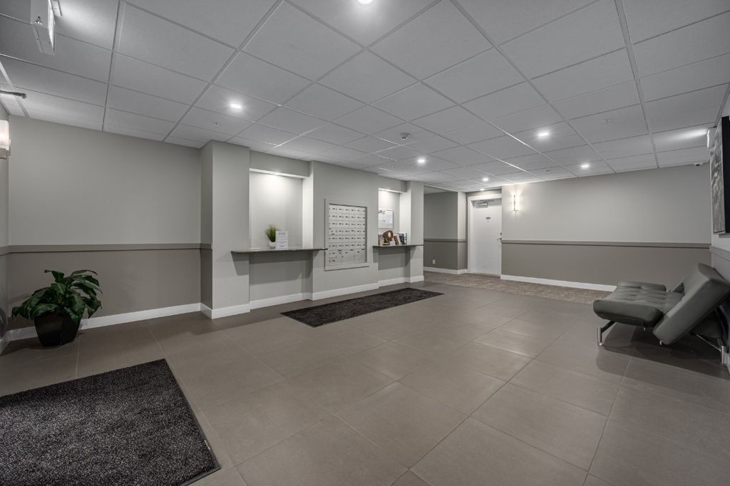 listing image 16519557593837477865