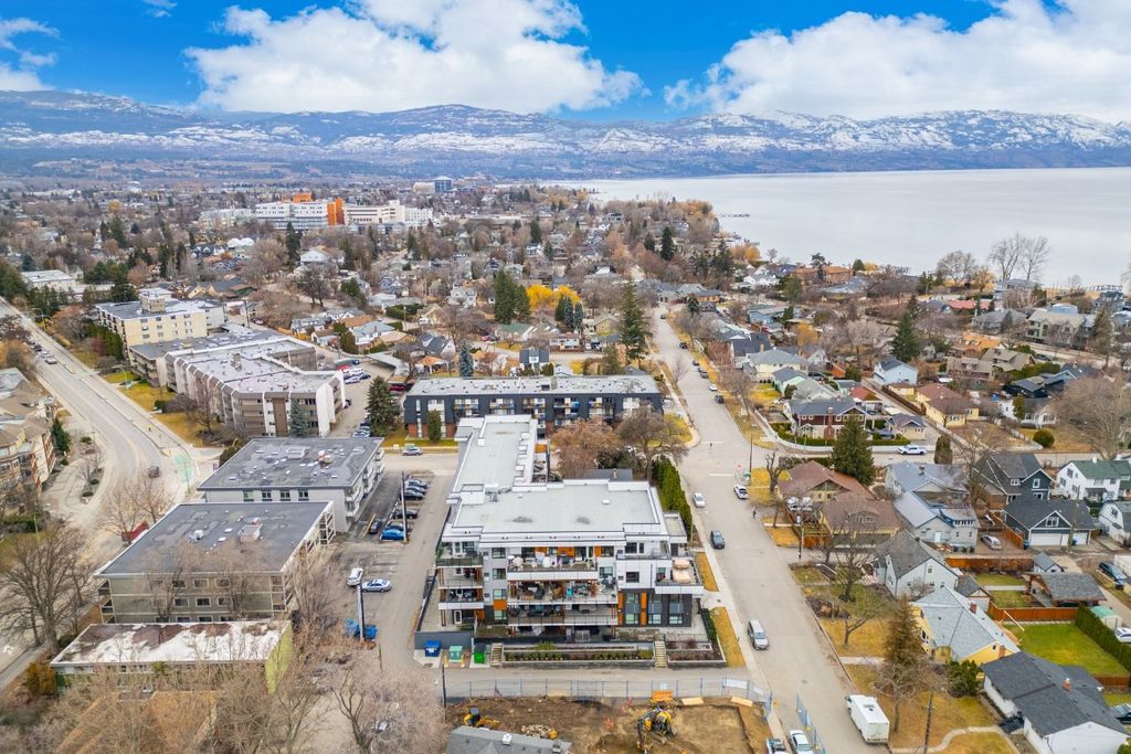 listing image 16517005993168317370