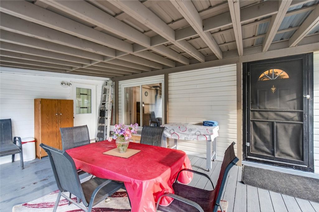 listing image 16512075099366405365