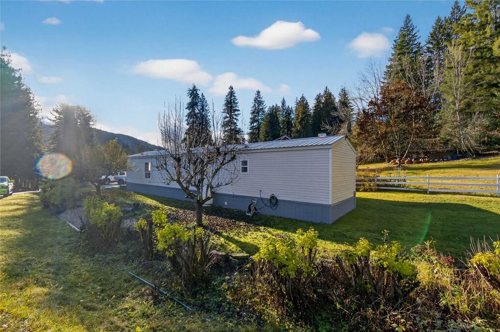 listing image 16518416484569186090