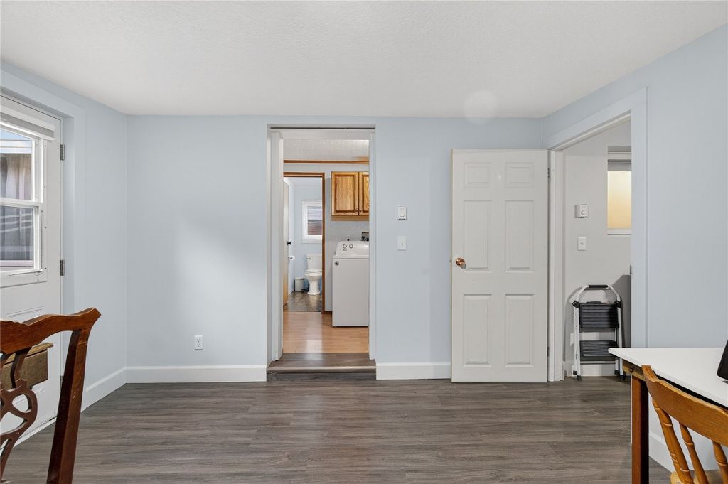 listing image 16511627514105011090