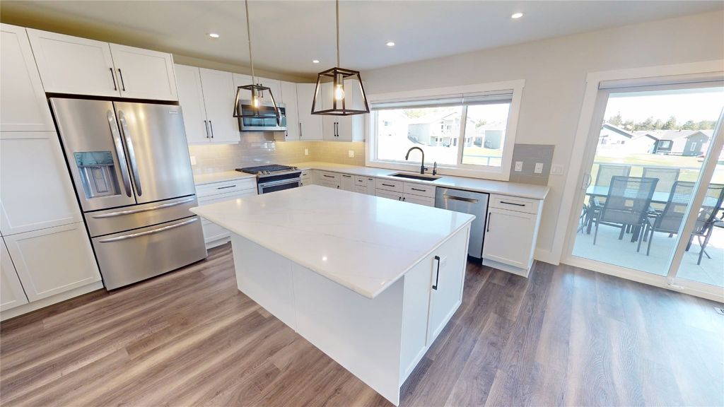 listing image 16510823070939455127