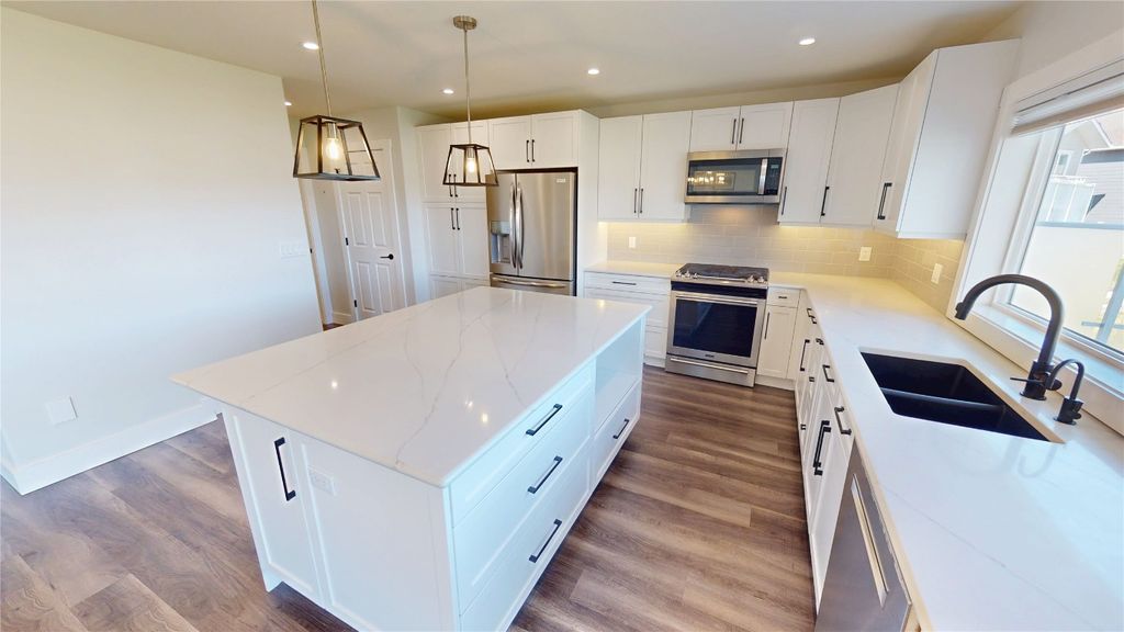 listing image 16518143981830955034