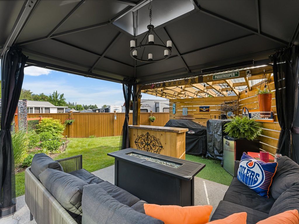 listing image 16518940968956409337
