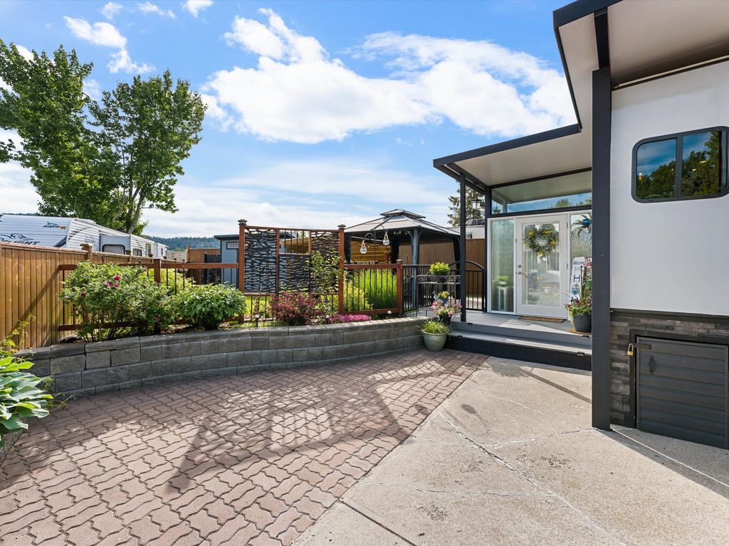 listing image 16511682456912277331