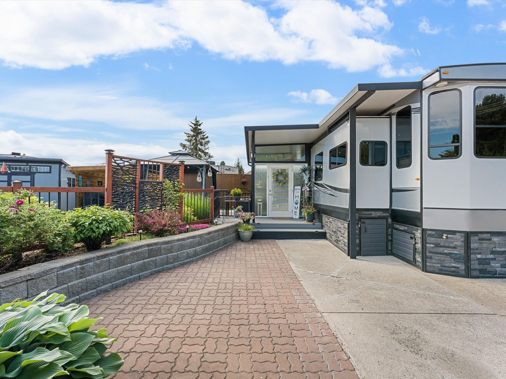 listing image 16513461237702156112