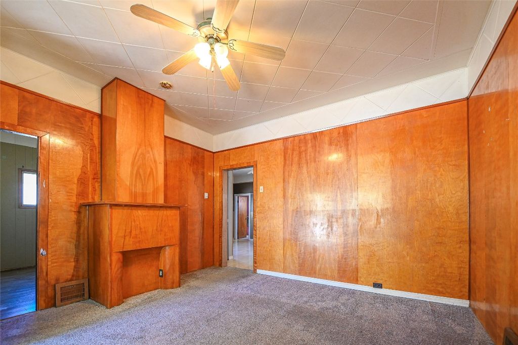 listing image 16512467846467712680