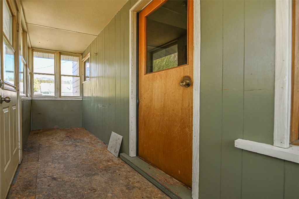 listing image 16515166061192356542