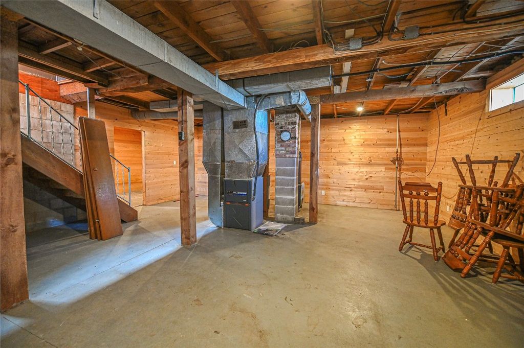 listing image 16513006831391390561