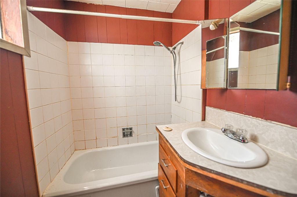listing image 16517861386027776711