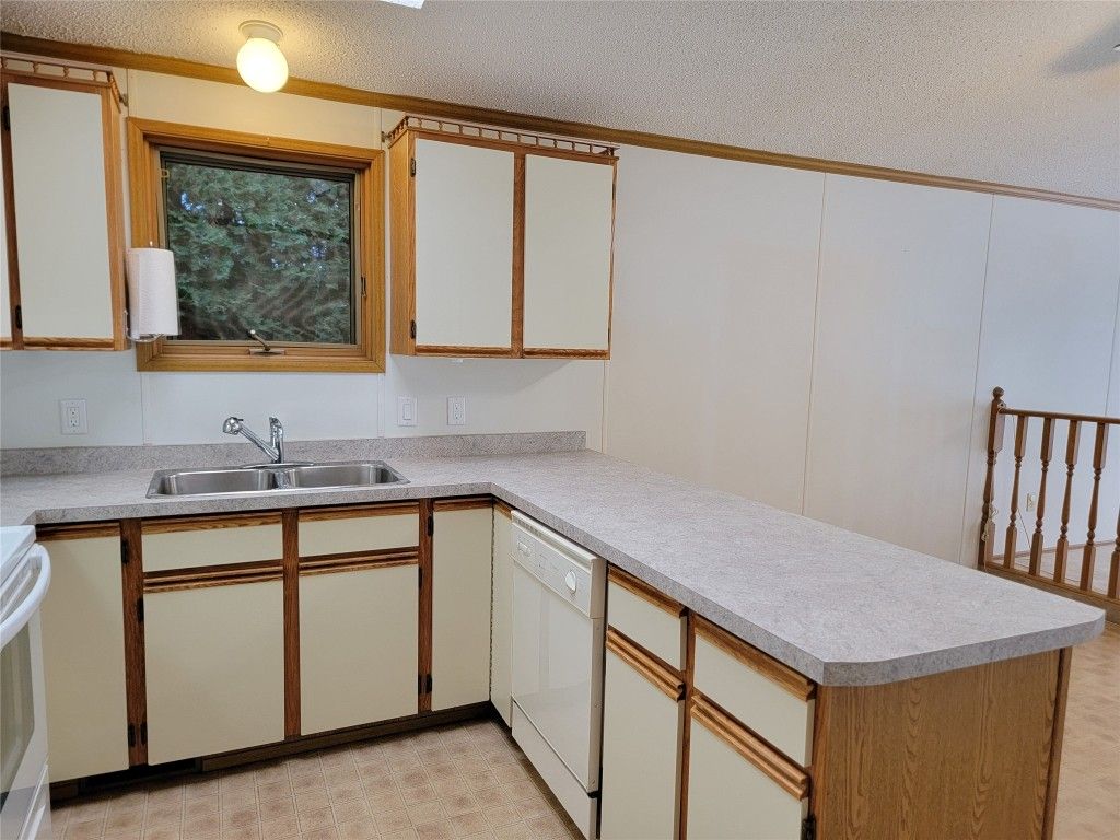 listing image 16512687318618324314