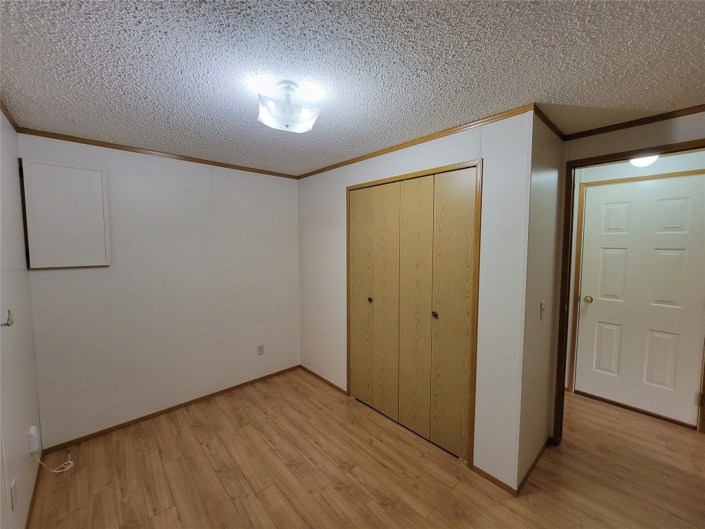 listing image 16515445942052047254