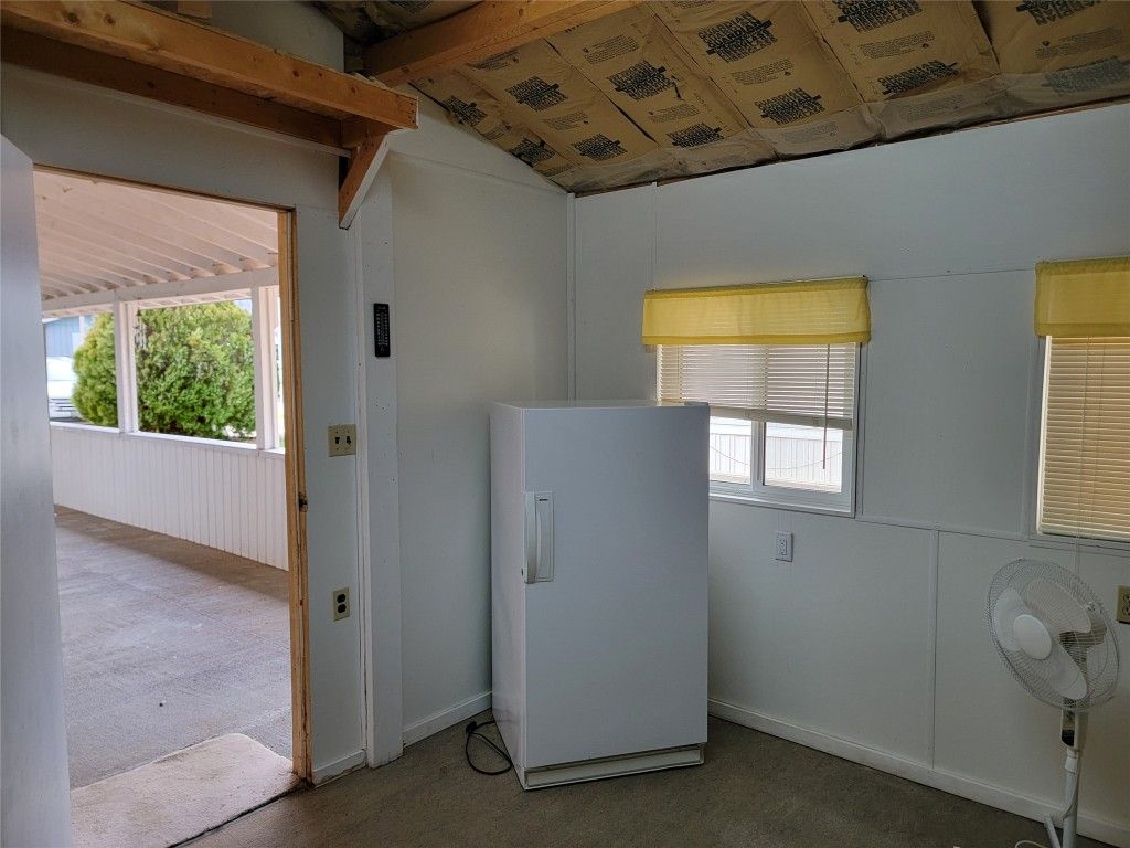 listing image 16513363359549290582