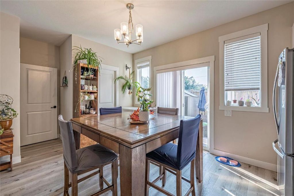listing image 16517520744432223209