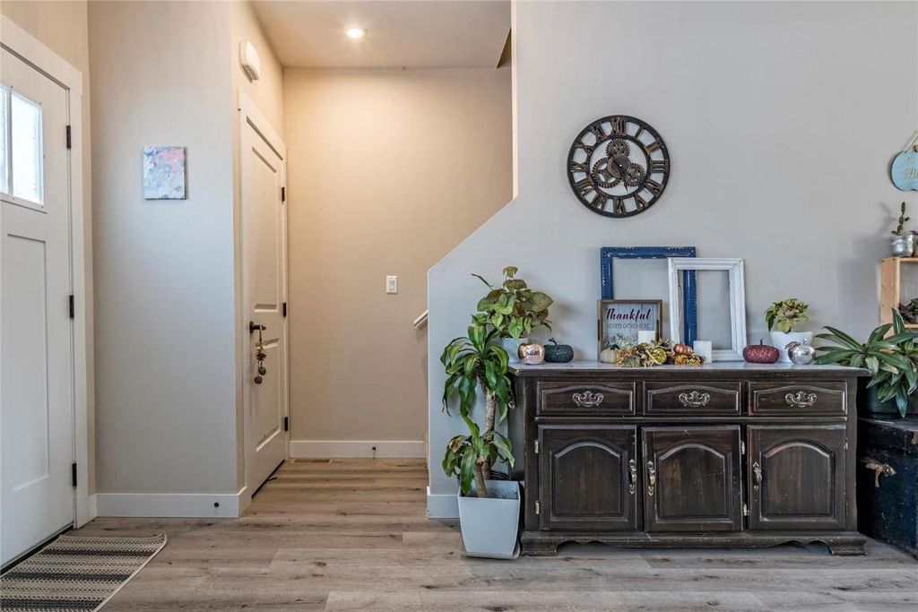 listing image 16511678137718568121