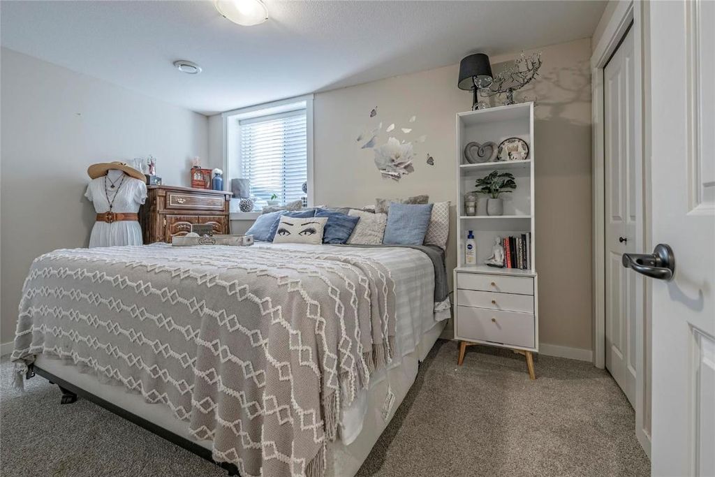 listing image 16515635374808748348