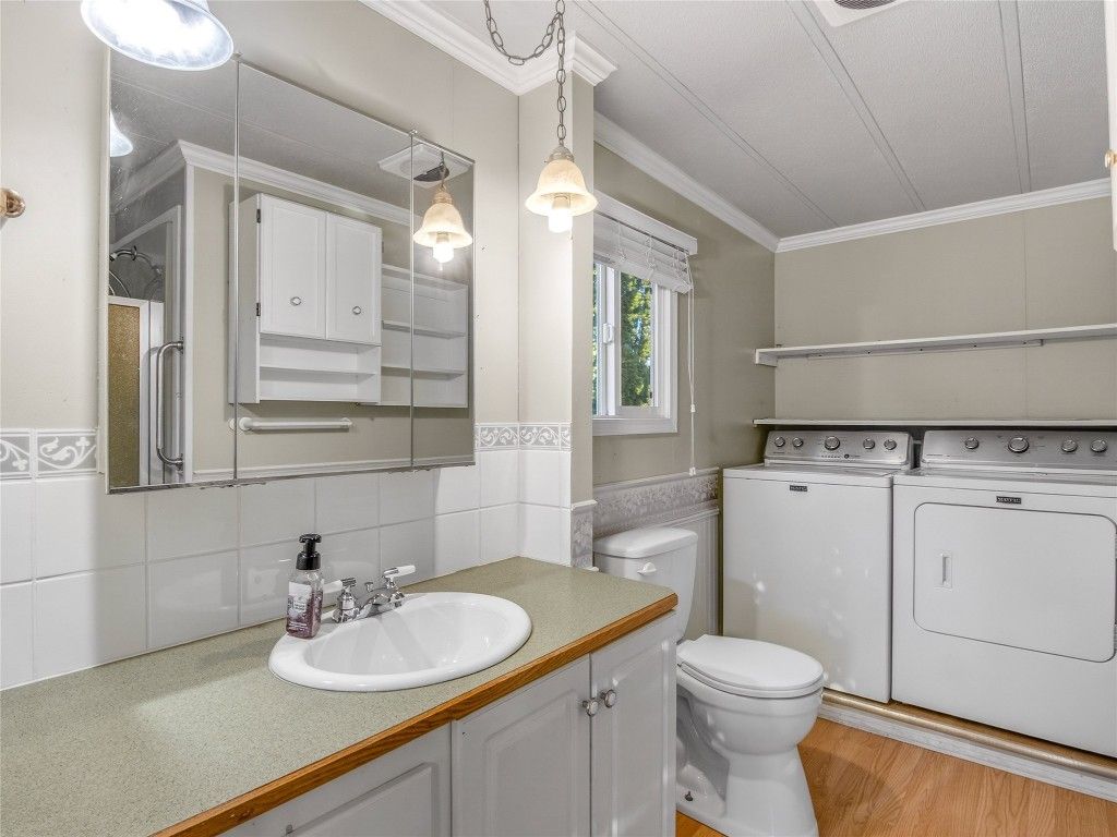 listing image 16515730025881993826