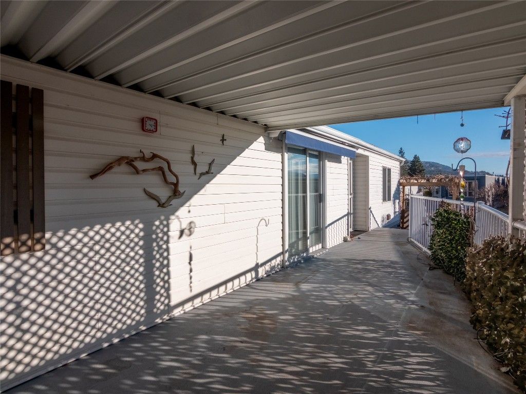 listing image 16512282225942173948