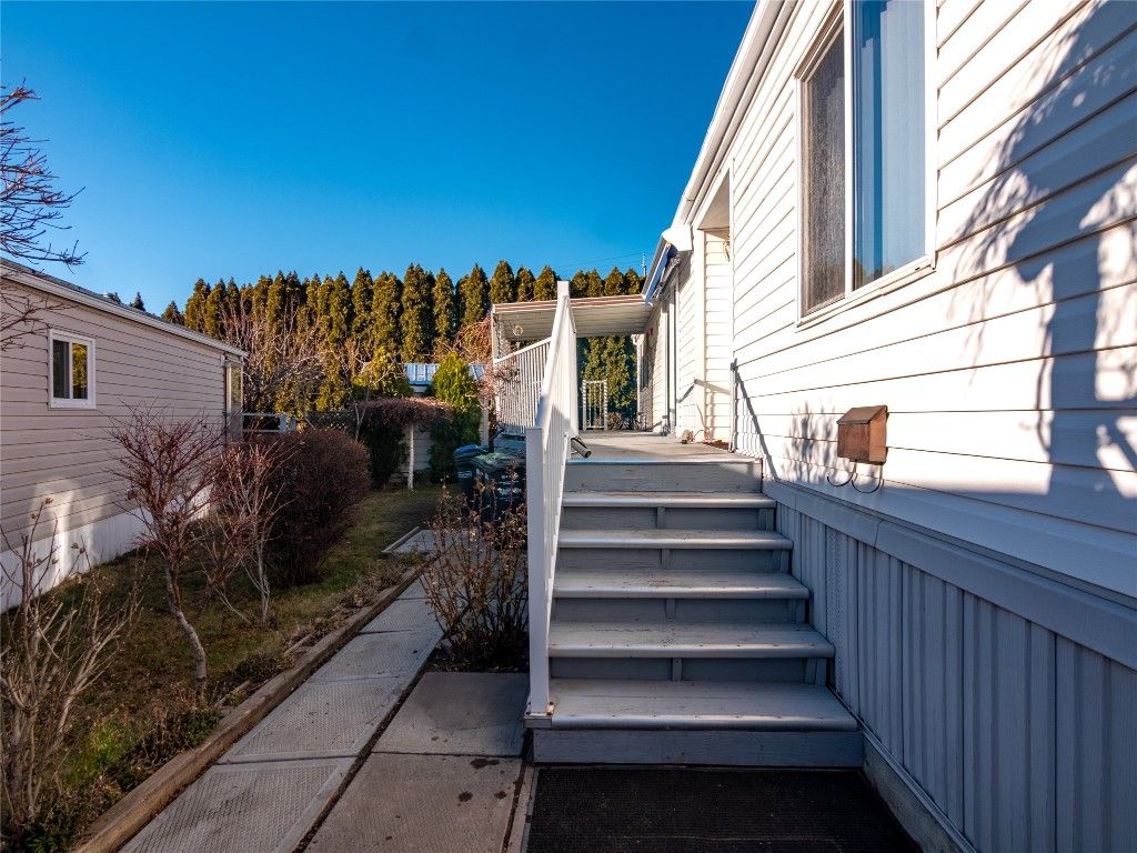 listing image 16510160003379960156