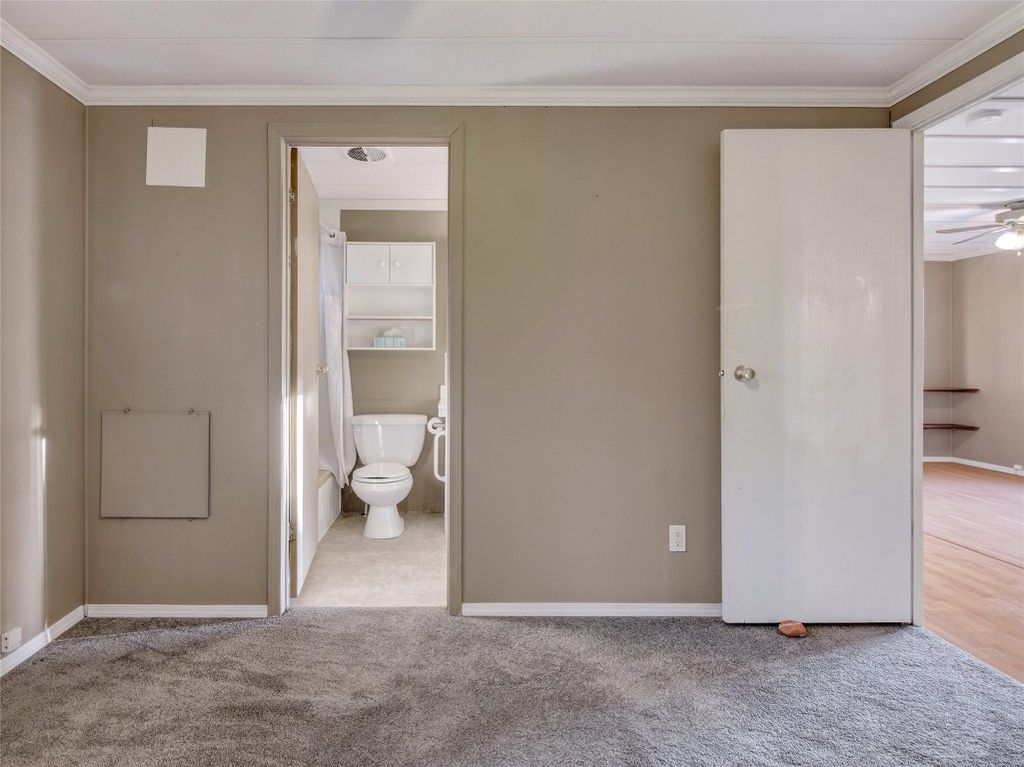 listing image 16517880316615059145