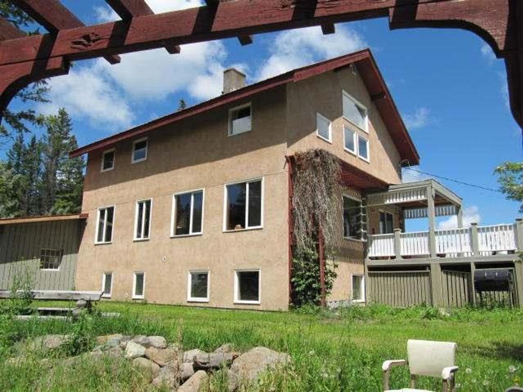 listing image 16517990952457540334