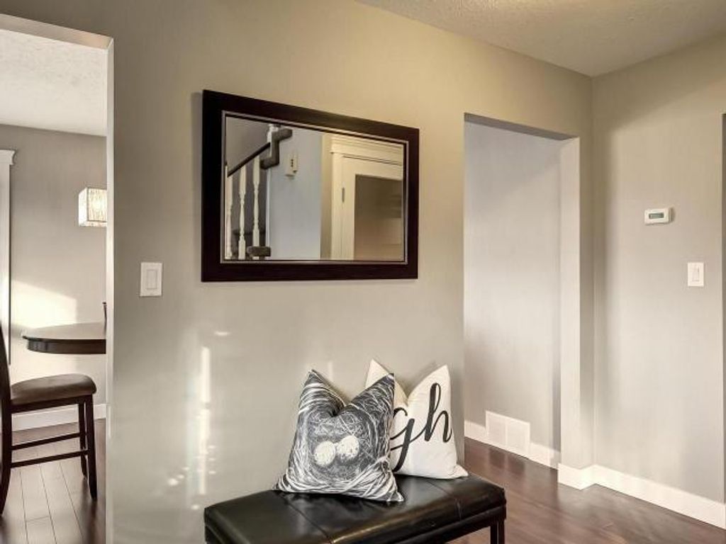 listing image 16511070693929934245