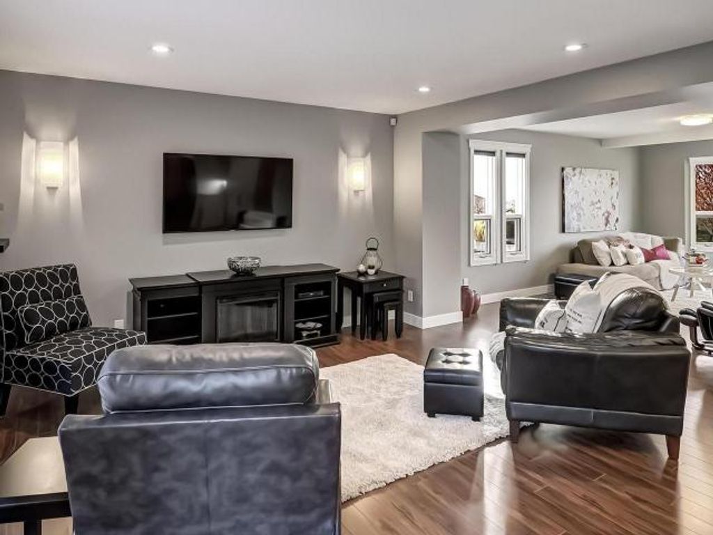 listing image 16515041275256711571
