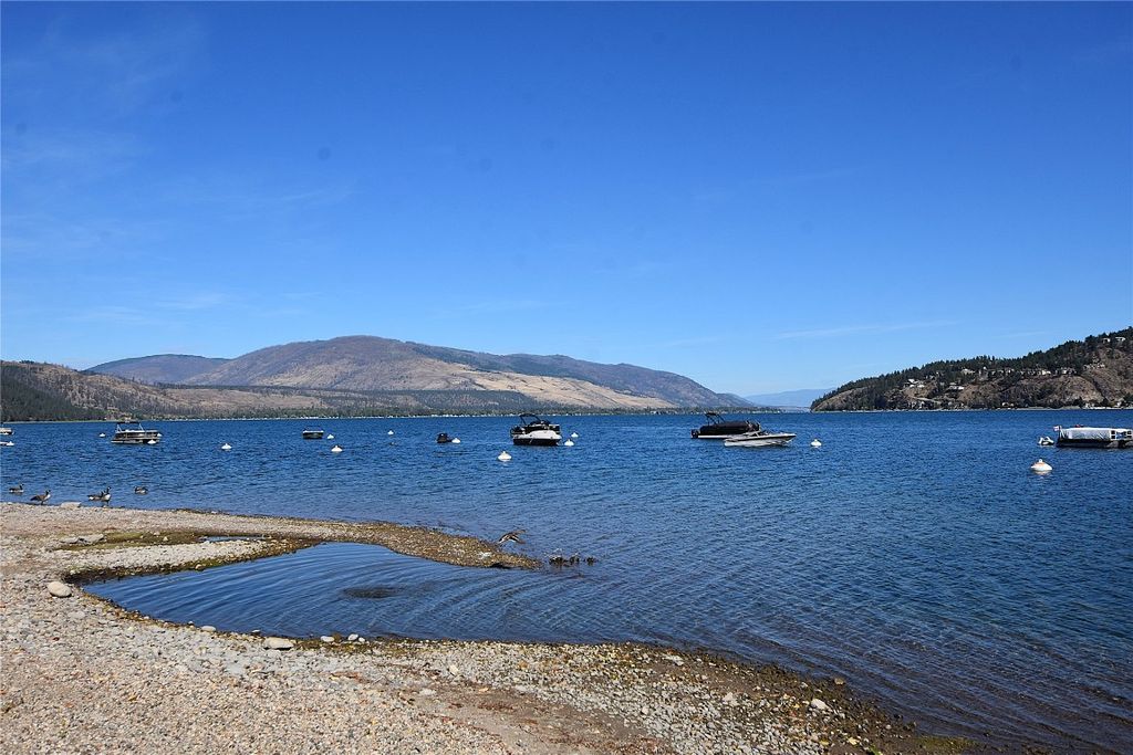 listing image 16515354343364050555