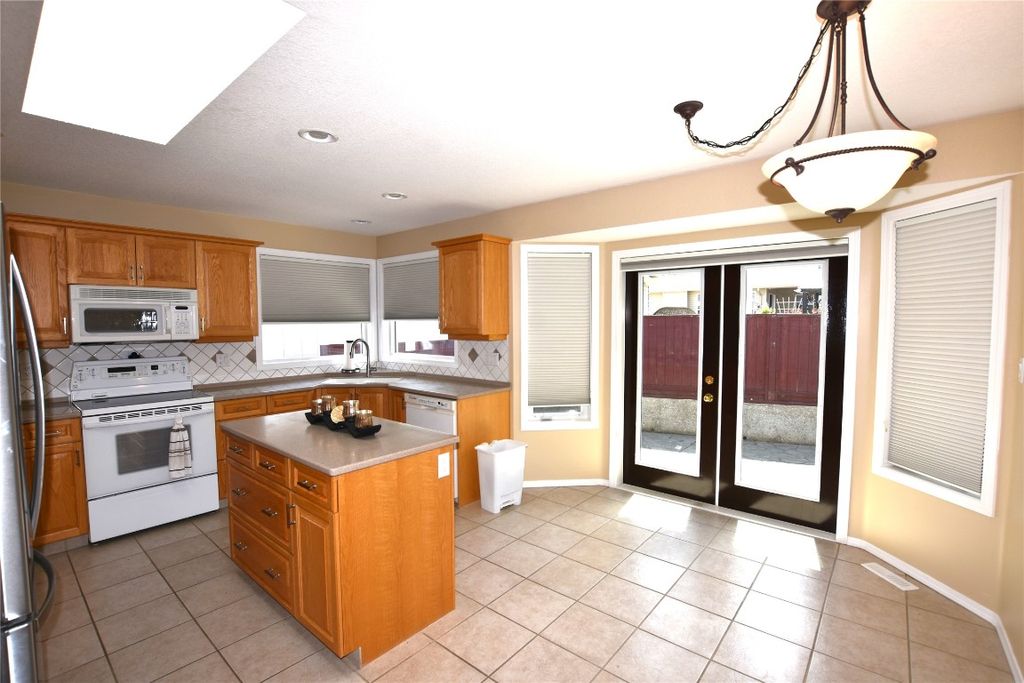 listing image 16514747346921657015