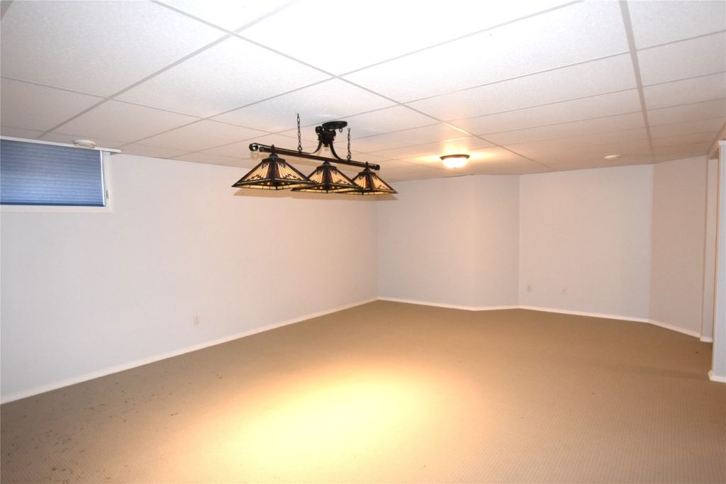 listing image 16517226817031867060