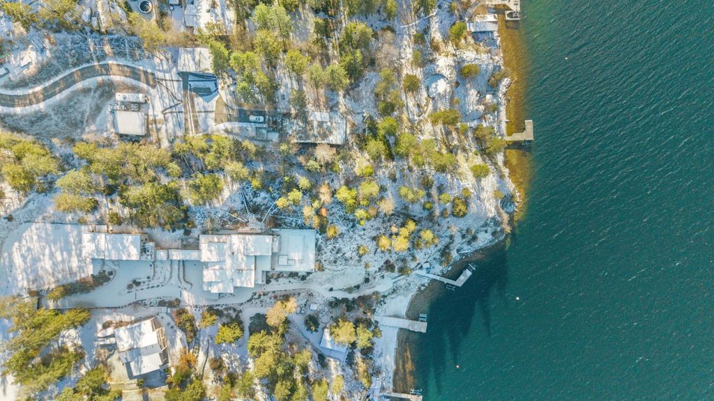 listing image 16516306845117609755