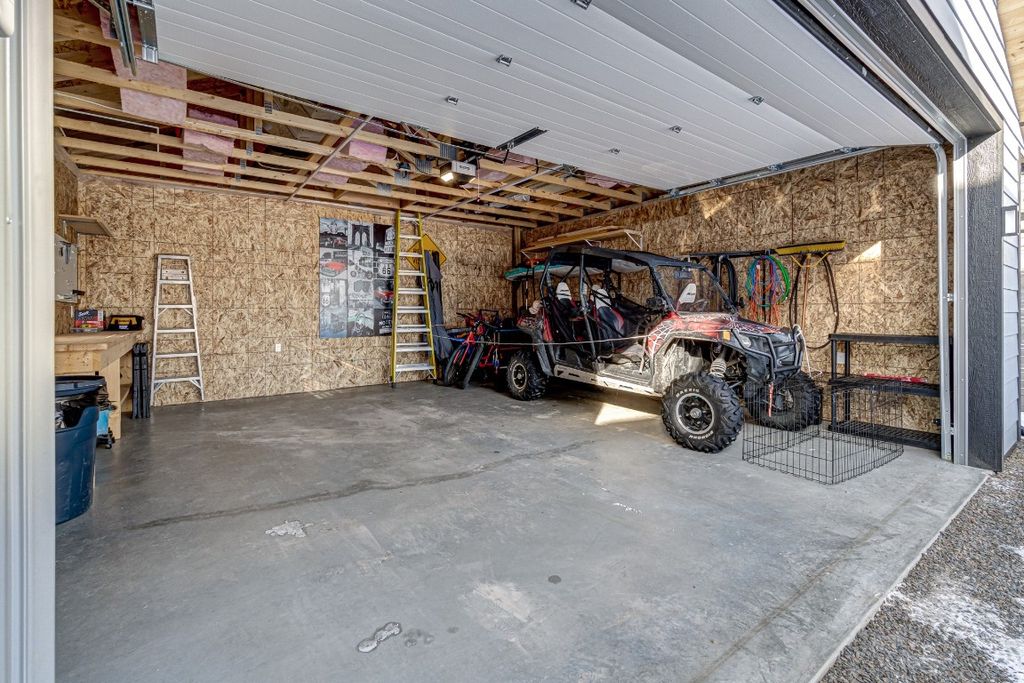listing image 16516826879202619012
