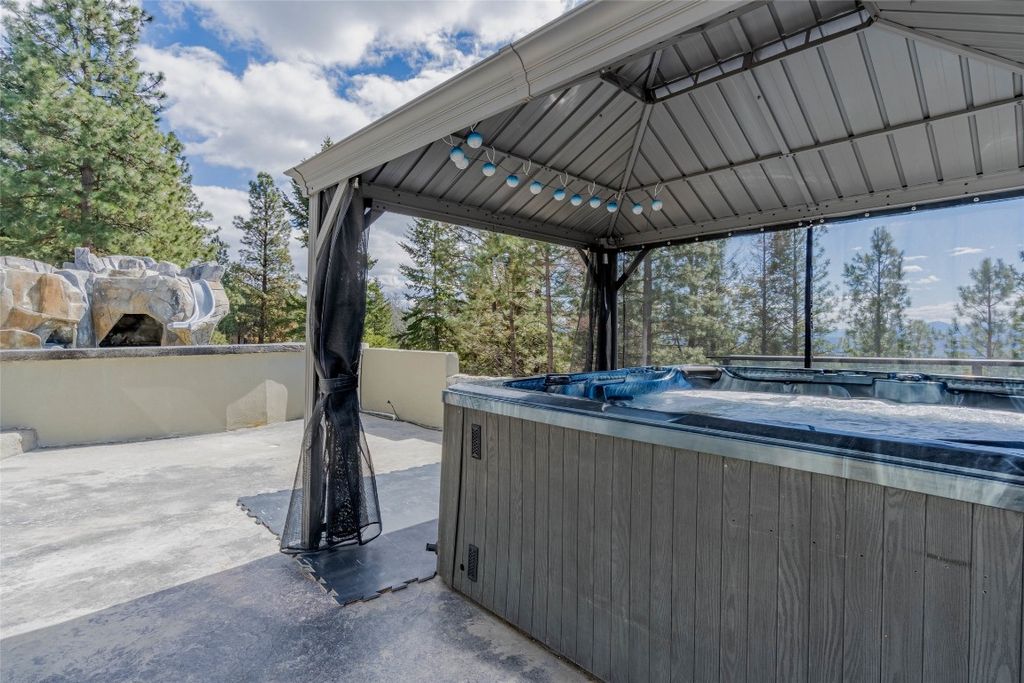 listing image 16512558438970030335