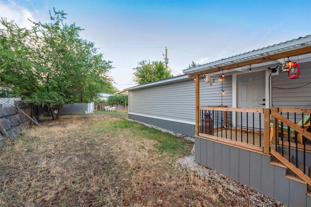 listing image 16512851295584390948