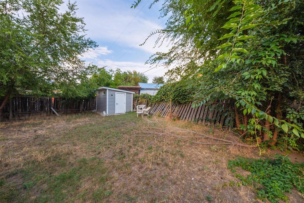 listing image 16516682099460342477