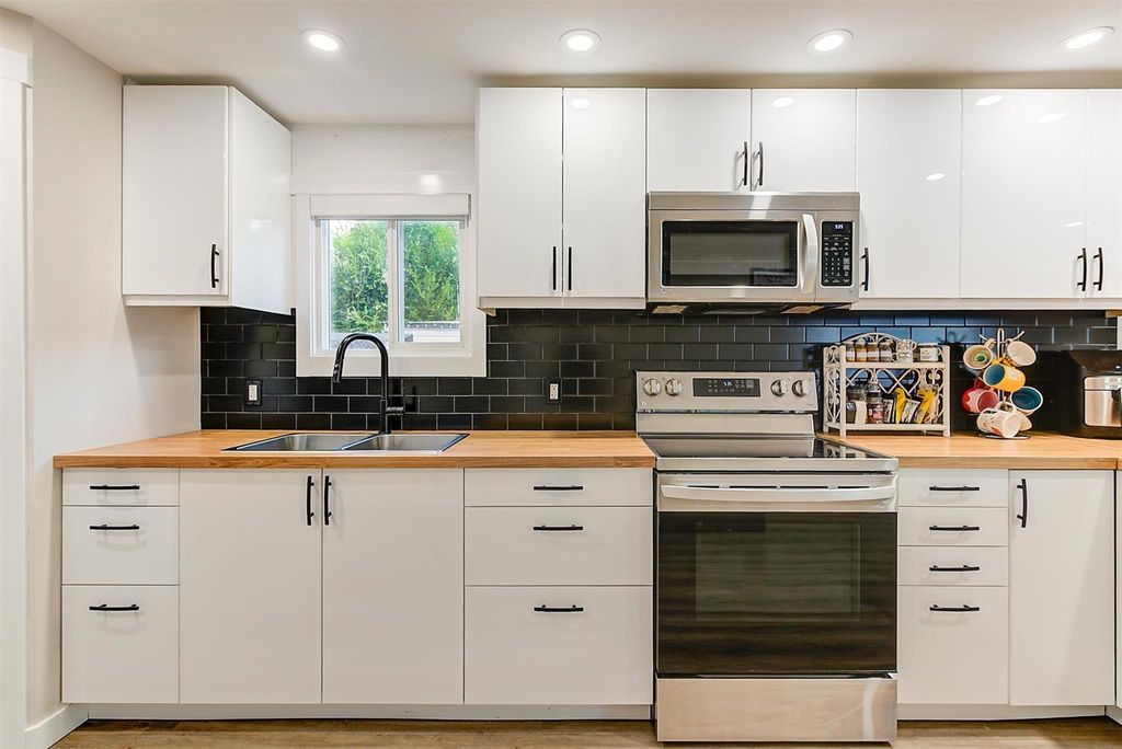 listing image 16514293343900560268