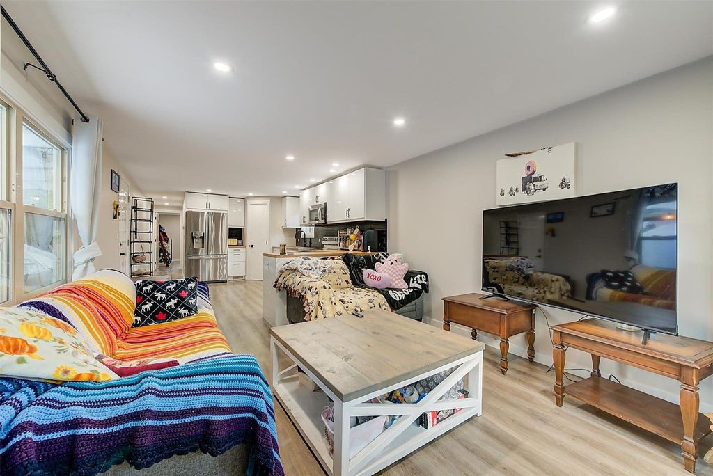 listing image 16510966187739100669