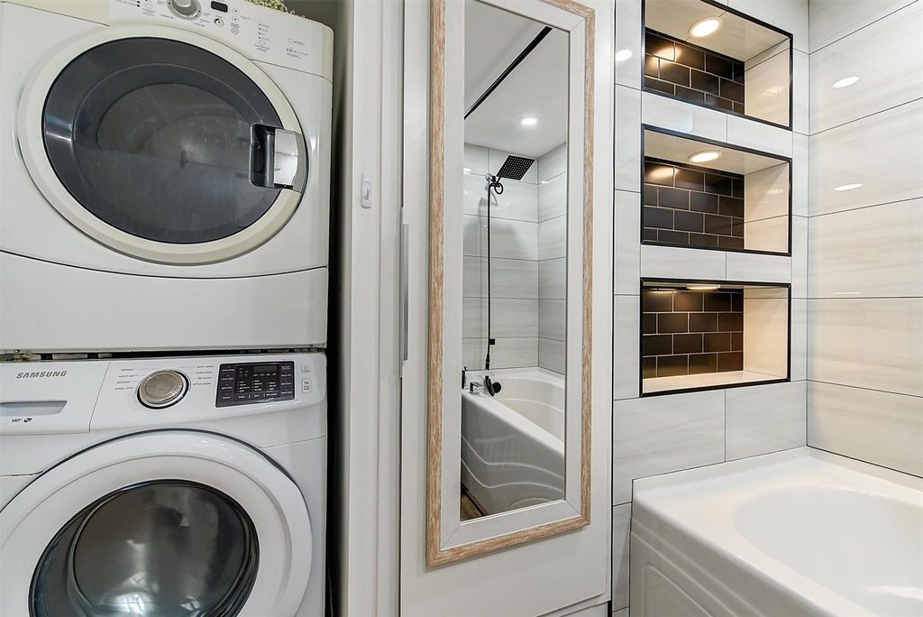 listing image 16512355043513986960