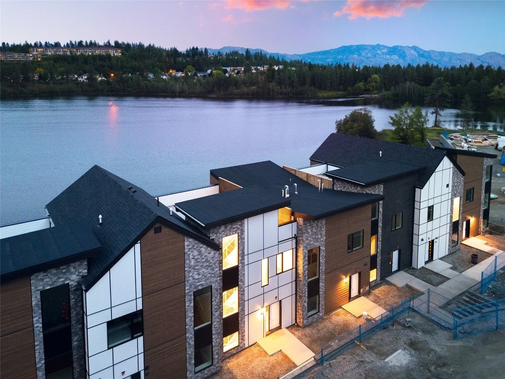 listing image 16515921670524853267