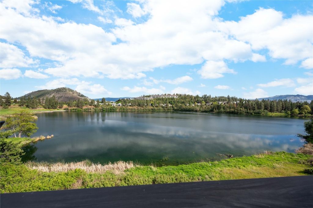 listing image 16515970102639817278
