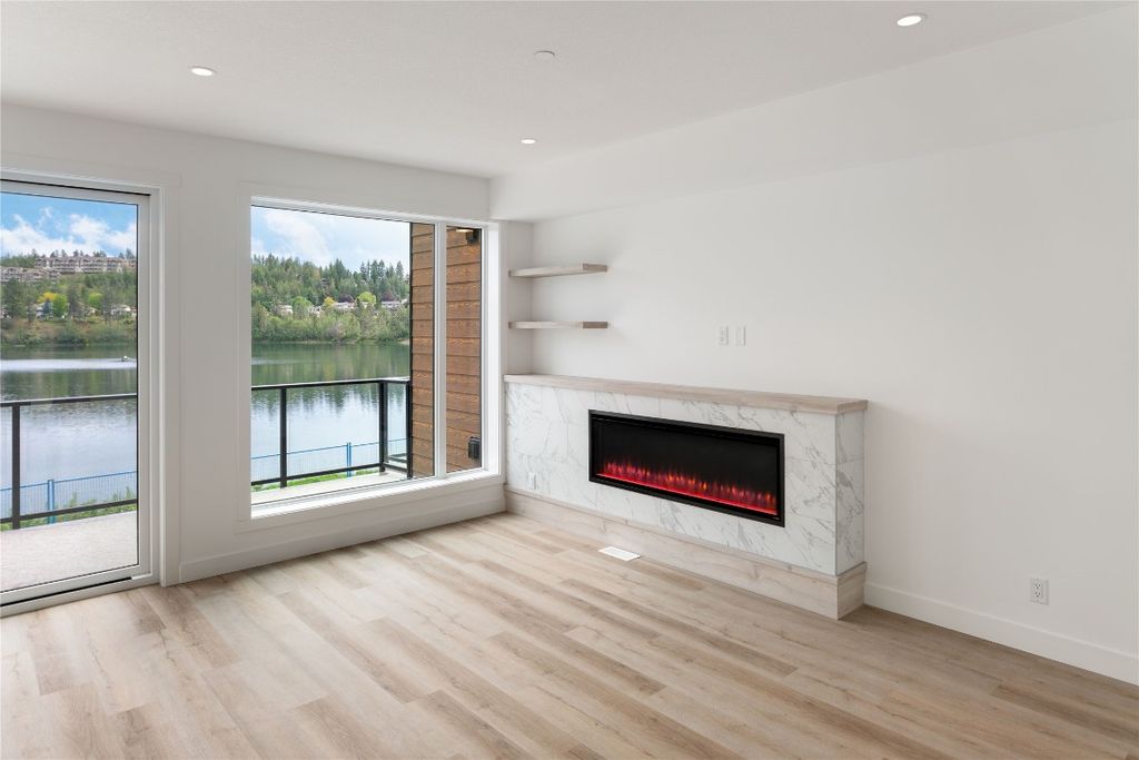 listing image 16516844966786104503