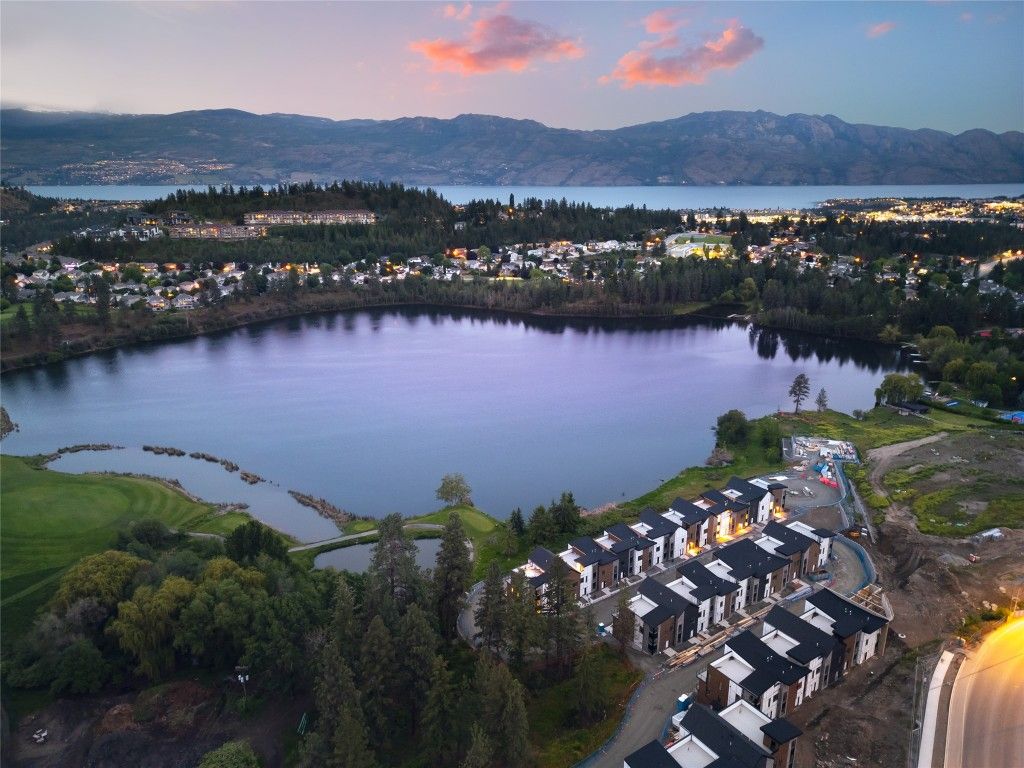 listing image 16513304607392757194
